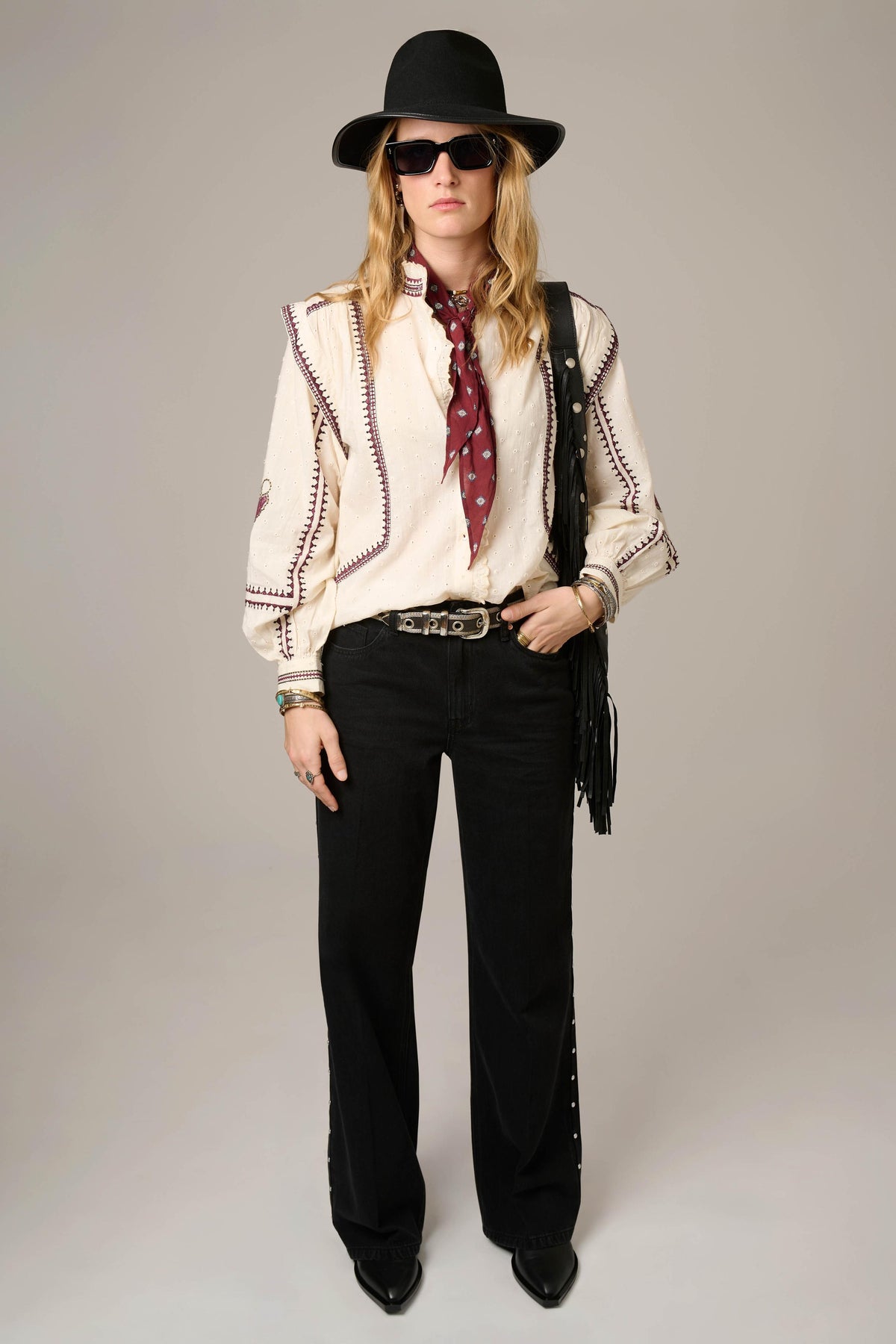 Jean - POKA STUDS-BLACK - ELTON WASH